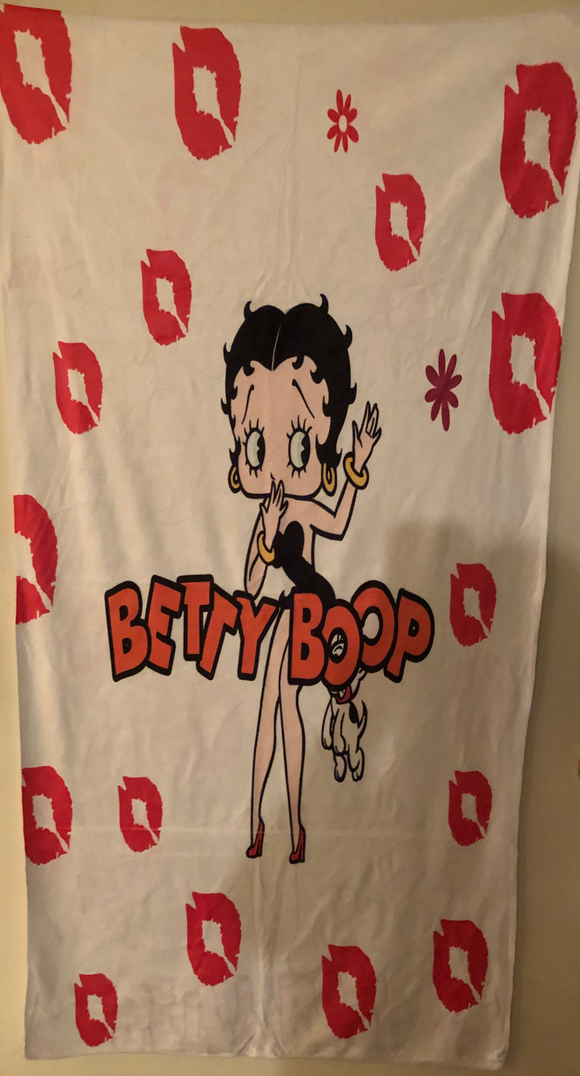 Betty Boop Kisses Mirofiber Beach Towel