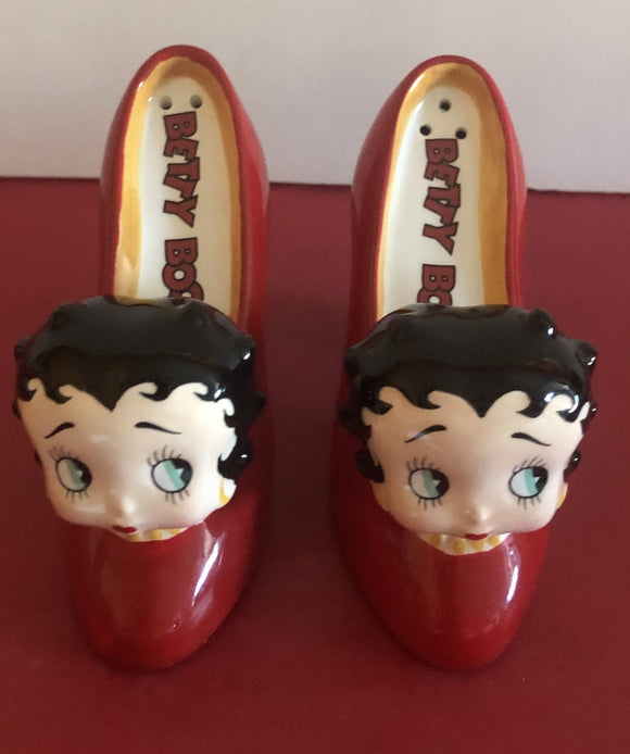 Betty Boop  Red Shoes Salt & Pepper