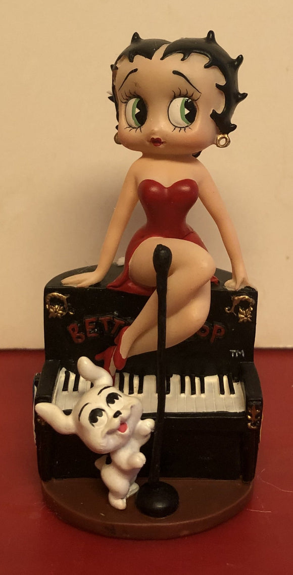 Betty Boop Sitting on Piano with Pudgy         Retired