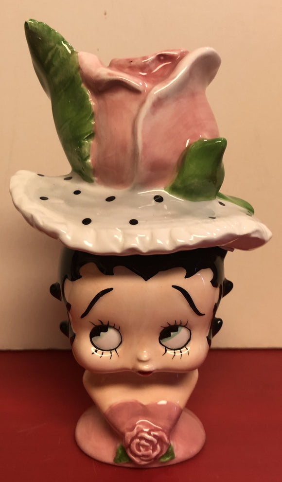 Betty Boop Hat Salt and Pepper Shaker Set                   Retired