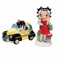 Betty Boop Shopping Salt & Pepper Set (Retired)