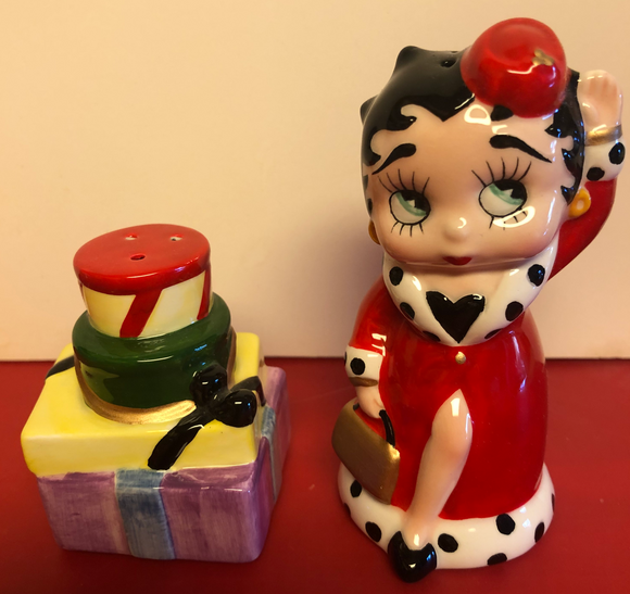 Betty Boop Shopper Salt and Pepper