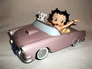 Betty Boop Pink Car Musical Figurine