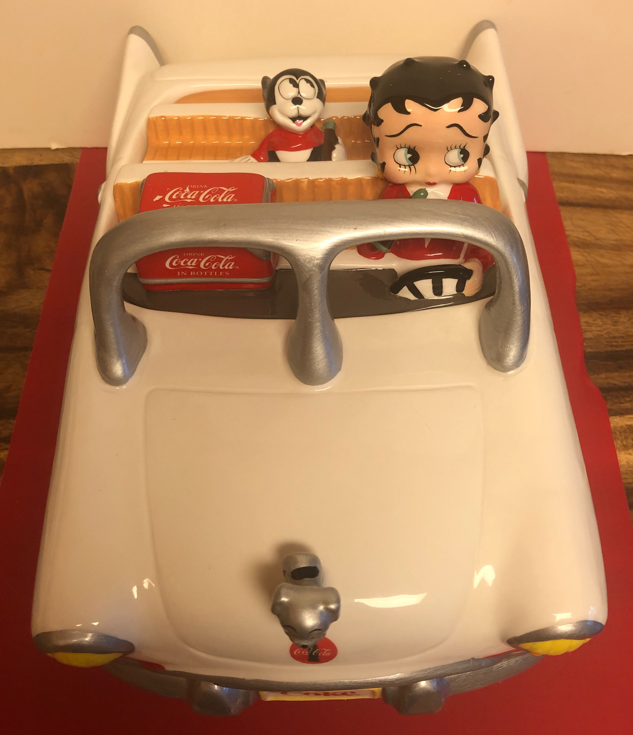 Betty Boop Limited Edition Coca Cola Car Cookie Jar (Retired Betty Boop Limited Edition Coca Cola Car Cookie Jar (Retired