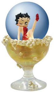 Product Image Betty Boop Waterglobe